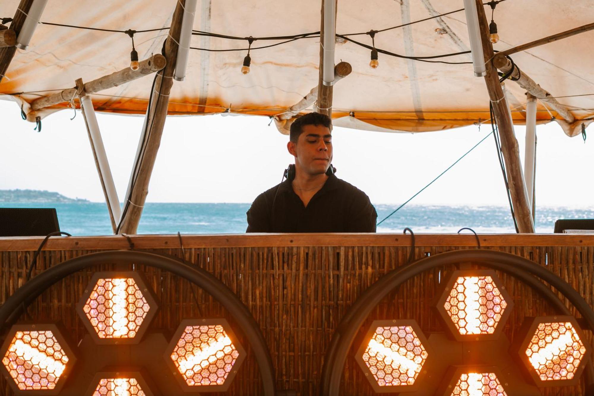 Wala Hotel And Beach Club — Photos 3